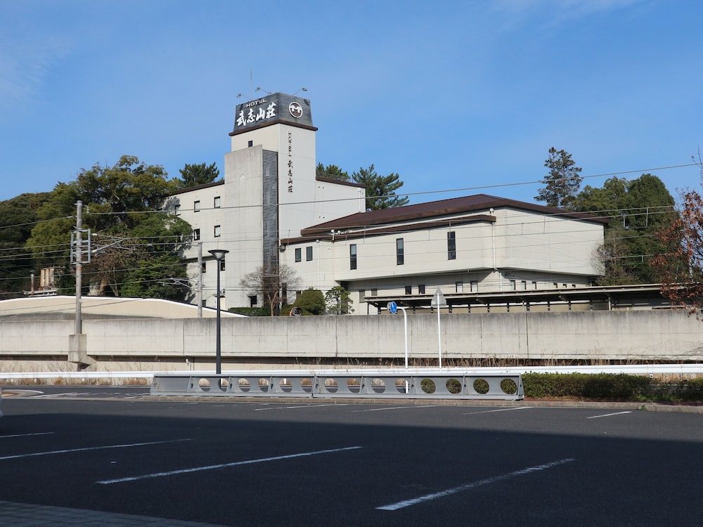 Hotel Takeshi Sanso