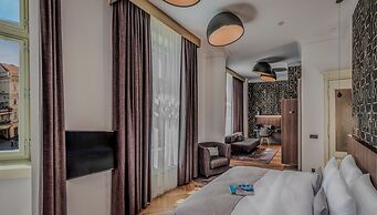 Mottl House by Adrez