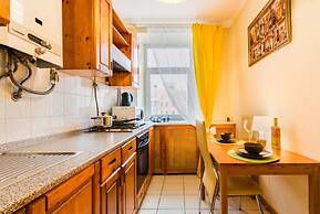 Apartment on Oruzheinyi 13 bld 2