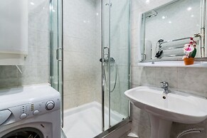Apartment on Oruzheinyi 13 bld 2