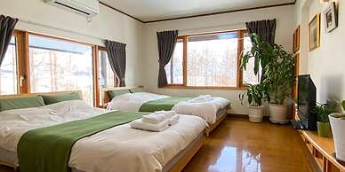 Ritz Garden Niji