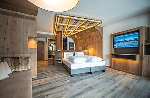 Kronhotel Leitgam luxury hotel for two