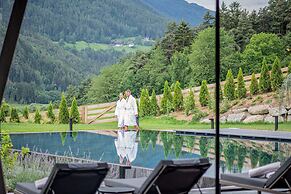 Kronhotel Leitgam luxury hotel for two