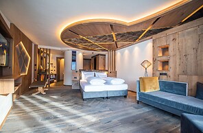 Kronhotel Leitgam luxury hotel for two
