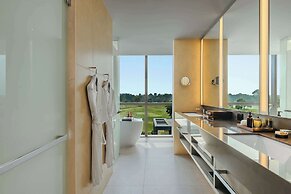 Dusit Thani Laguna Singapore