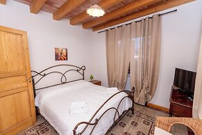 Villa Tecla