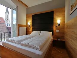 GOLDEN STAR - Premium Apartments