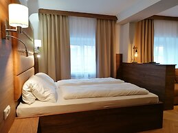 GOLDEN STAR - Premium Apartments