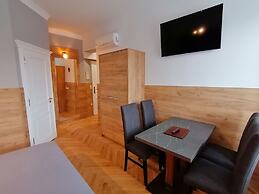 GOLDEN STAR - Premium Apartments