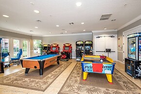 Spacious 3bd/2ba Home With Balcony - Close to Universal and Convention