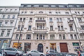 CAMŌ ROOMS - Boutique Aparthotel