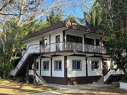 Falling Leaves Lodge