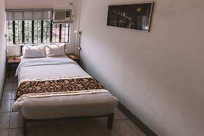 Mad Monkey Cebu City - Adults Only