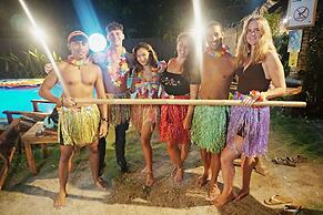 Mad Monkey Hostel Siargao - Adults Only