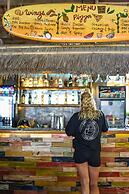 Mad Monkey Hostel Siargao - Adults Only