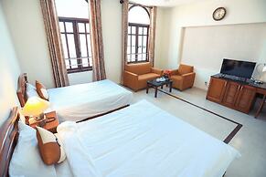 Hung Phong Hotel