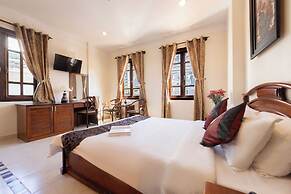 Hung Phong Hotel