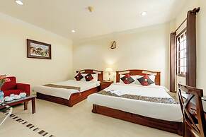 Hung Phong Hotel