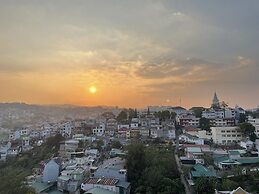 Hung Phong Hotel