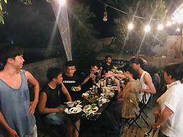 Guest House & Bar Diamond Head