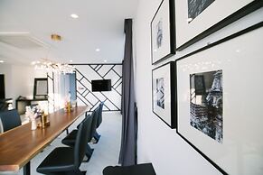 Gray Hotel