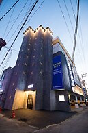 Gray Hotel