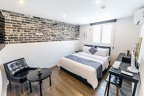 Gray Hotel