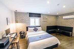 Gray Hotel