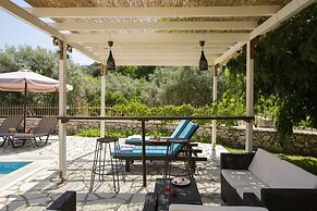 Villa Niriides