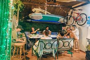 Arena Nest Hostel