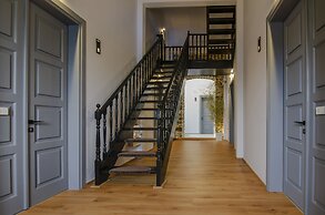 Impero Nafplio Hotel & Suites
