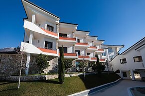 Chateau Linza Resort