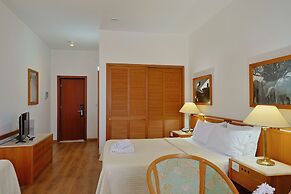 Chateau Linza Resort