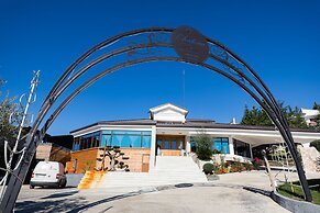 Chateau Linza Resort