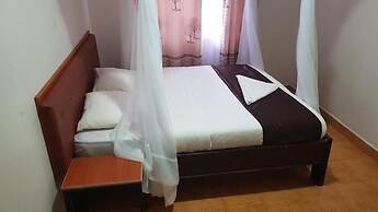 Lila Hotel
