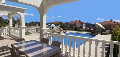 Villa BEY2 by JoyLettings