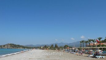 Villa PS01 by JoyLettings
