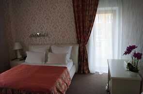 Hotel Renaissance