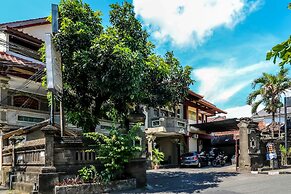 OYO 1927 Hotel Candra Adigraha