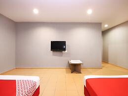 OYO 89676 Hotel 22