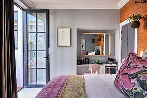 Pineapple House Boutique Hotel