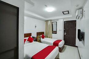OYO 459 Offshore Hotel