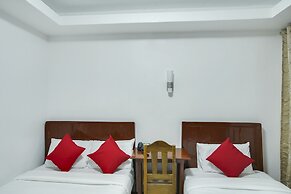 OYO 459 Offshore Hotel