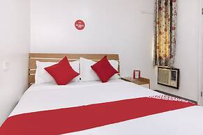 OYO 416 Lucky Hotel