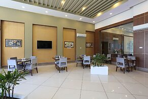 Four Leaf Service Suites