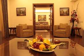 Kings Suite Hotel