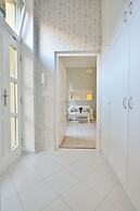 Dob 11 Apartment I.