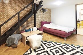 Dohany 28 Apartment