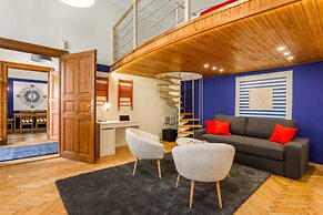 Jokai 3 Apartment