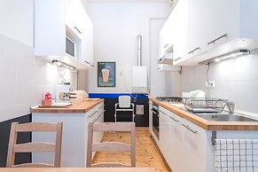 Kiraly 99 Apartment